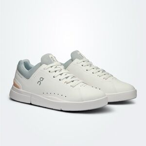 Women's ON THE ROGER Sneakers SIZE 8.5